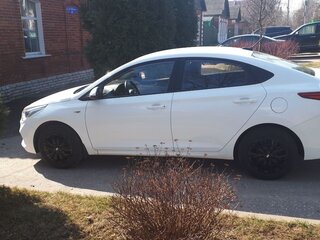 2019 Hyundai Solaris II, белый, 1200000 рублей, вид 4
