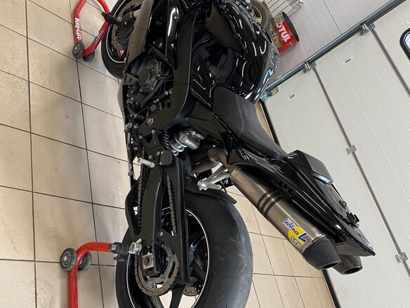 2008 Yamaha YZF-R1, чёрный, 630000 рублей - вид 11