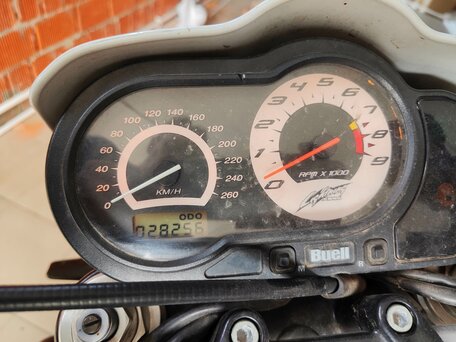 2003 Buell Lightning, белый, 380000 рублей, вид 4