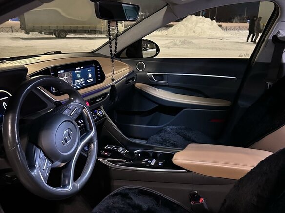 2020 Hyundai Sonata VIII (DN8), чёрный, 2650000 рублей - вид 6