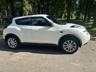 2013 Nissan Juke I, белый, 1400000 рублей, вид 4
