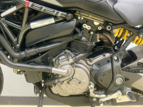 2019 Ducati Monster 821, чёрный - вид 15