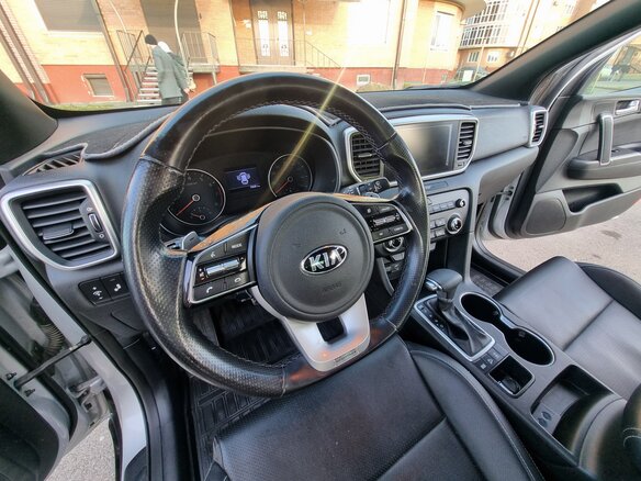 2019 Kia Sportage IV Рестайлинг, серый, 2200000 рублей - вид 12