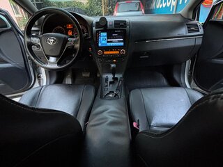 2009 Toyota Avensis III, серебристый, 1150000 рублей, вид 3