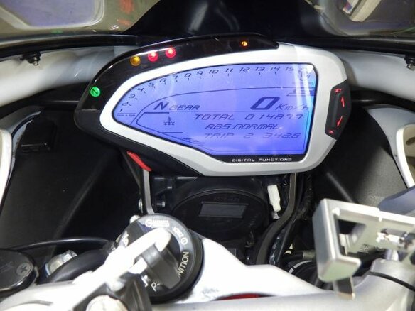 2018 MV Agusta F4 1000, белый, 910000 рублей - вид 7