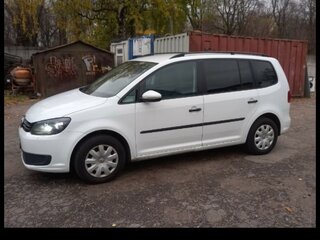 2014 Volkswagen Touran I Рестайлинг 2, белый, 600000 рублей, вид 5