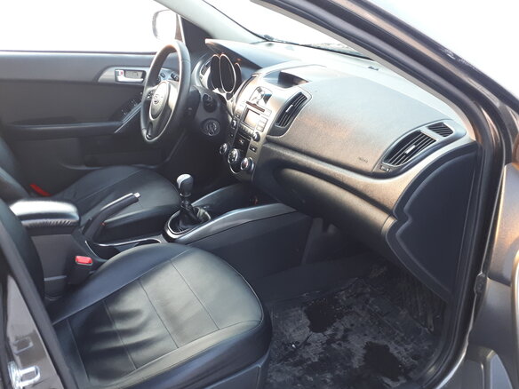 2011 Kia Cerato 6-speed II, коричневый, 490000 рублей - вид 4