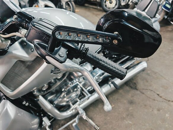 2009 Harley-Davidson V-Rod Muscle, серебристый, 1180000 рублей - вид 26