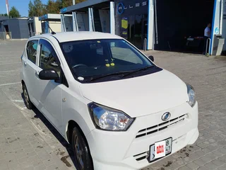 2017 Daihatsu Mira e:S II, белый, 530000 рублей, вид 1