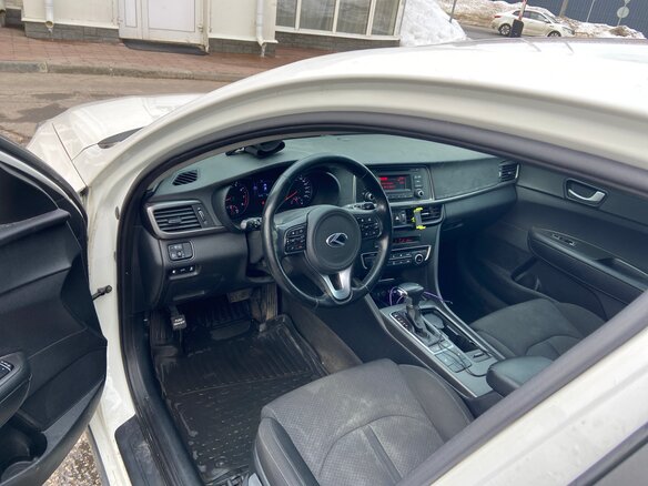 2017 Kia Optima IV, белый, 950000 рублей - вид 6