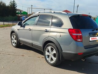 2012 Chevrolet Captiva I Рестайлинг, серый, 900000 рублей, вид 5