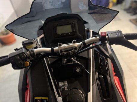 2022 Polaris 850 INDY, красный, 1800000 рублей, вид 4