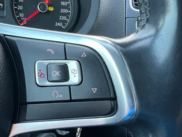 2019 Volkswagen Polo V Рестайлинг, пурпурный, 1365000 рублей - вид 15
