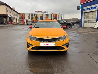 2019 Kia Optima IV Рестайлинг, жёлтый, 850000 рублей, вид 1