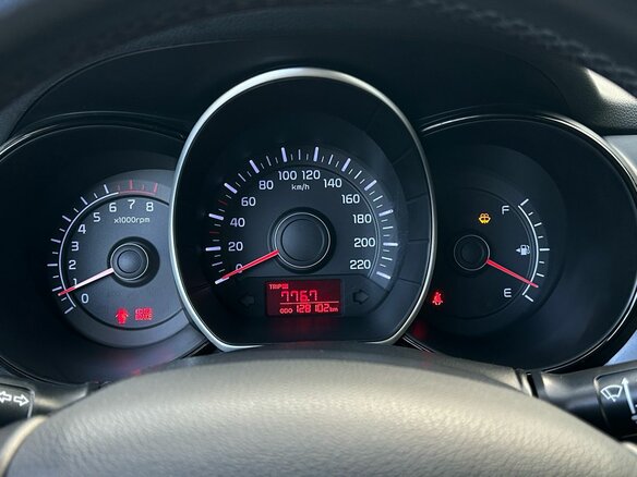 2012 Kia Rio III, серебристый - вид 14
