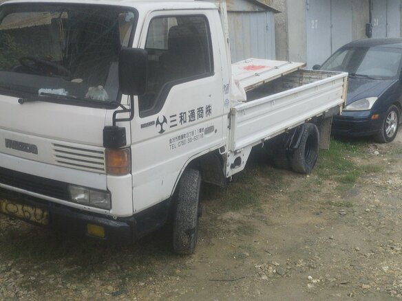 1993 Mazda Titan, белый, 600000 рублей - вид 1