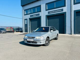 Nissan Sunny B15