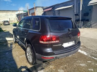2008 Volkswagen Touareg I Рестайлинг, чёрный, 1200000 рублей, вид 4