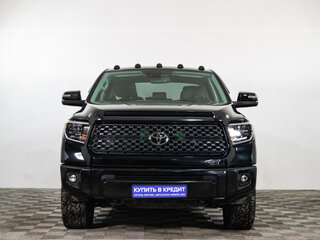 2021 Toyota Tundra CrewMax II Рестайлинг, чёрный, 6099000 рублей, вид 2