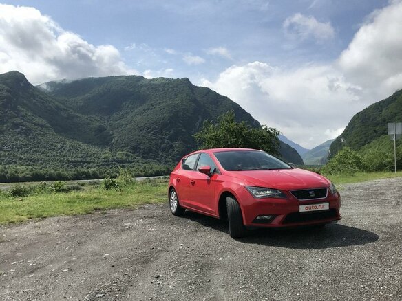 2013 SEAT Leon III, красный, 900000 рублей - вид 1