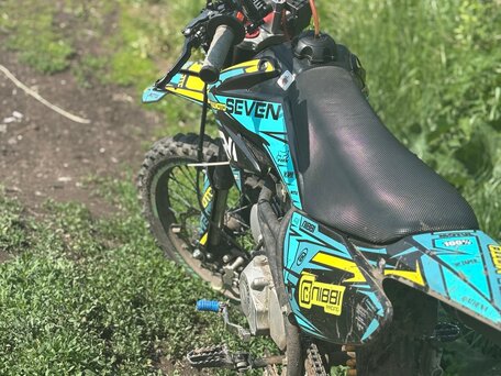 2023 Regulmoto Seven 125E, чёрный, 77777 рублей, вид 4