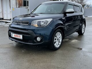 2017 Kia Soul II Рестайлинг, синий, 1650000 рублей, вид 1