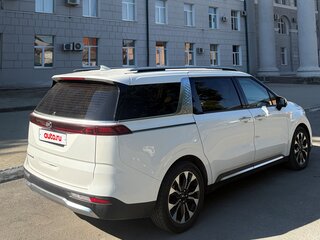 2021 Kia Carnival IV, белый, 3900000 рублей, вид 4