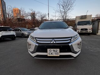 2018 Mitsubishi Eclipse Cross I, белый, 1950000 рублей, вид 2