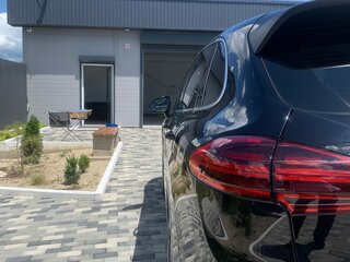 2016 Porsche Cayenne S E-Hybrid II Рестайлинг (958), чёрный, 5770000 рублей, вид 3