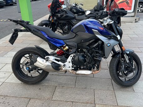 2021 BMW F 900 R, синий, 699000 рублей, вид 1