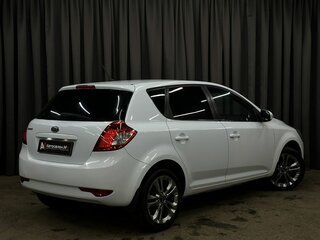 2012 Kia Ceed I Рестайлинг, белый, 709777 рублей, вид 4