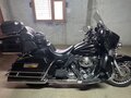 2010 Harley-Davidson Electra Glide, чёрный, 870000 рублей - вид 2
