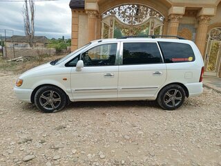2001 Hyundai Trajet I, белый, 1000000 рублей, вид 4