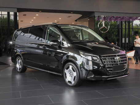 2025 Mercedes-Benz V-Класс Long 300 длинный III (W447) Рестайлинг 2, чёрный, 9675500 рублей, вид 2