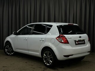 2012 Kia Ceed I Рестайлинг, белый, 709777 рублей, вид 2