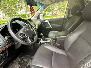 2018 Toyota Land Cruiser Prado 150 Series Рестайлинг 2, белый, 5800000 рублей, вид 5