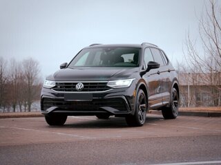 2023 Volkswagen Tiguan Allspace II Рестайлинг, чёрный, 2750000 рублей, вид 3