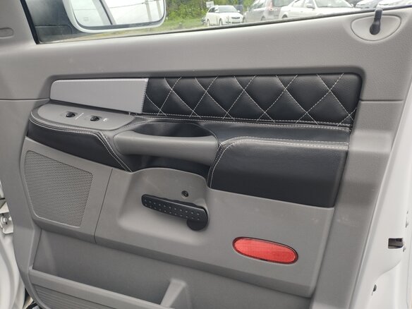 2008 Dodge RAM III (DR/DH), белый, 2300000 рублей - вид 21