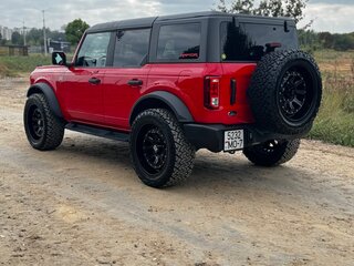 2022 Ford Bronco VI, красный, 3300000 рублей, вид 3