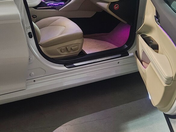 2019 Toyota Camry VIII (XV70), белый, 3750000 рублей - вид 22