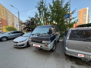 1996 Mitsubishi Delica III, синий, 520000 рублей, вид 2