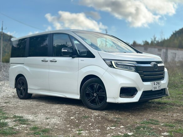 2020 Honda Stepwgn Spada V Рестайлинг, белый, 2599000 рублей - вид 23