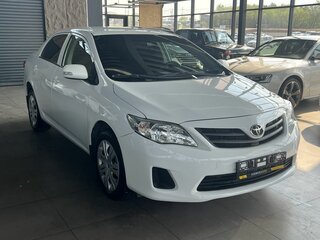 2012 Toyota Corolla X (E140, E150) Рестайлинг, белый, 940000 рублей, вид 3