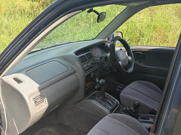 2001 Suzuki Escudo II, синий, 585000 рублей - вид 7