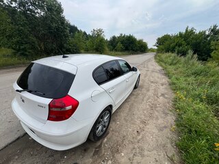 2010 BMW 1 серии 118i I (E81/E82/E87/E88) Рестайлинг, белый, 750000 рублей, вид 5