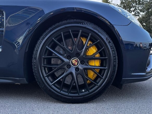 2018 Porsche Panamera Turbo S E-Hybrid Executive II, синий, 7999000 рублей - вид 11