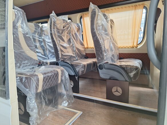 2011 Mercedes-Benz Sprinter, белый, 3700000 рублей - вид 2