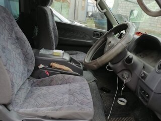 2001 Nissan Caravan IV (E25), белый, 592000 рублей, вид 4