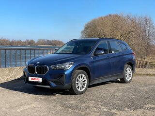 2020 BMW X1 16d sDrive II (F48) Рестайлинг, синий, 1590000 рублей, вид 1