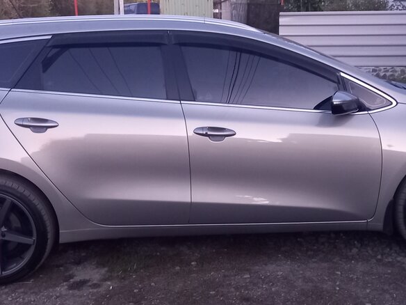 2016 Kia Ceed II Рестайлинг, серебристый, 2000000 рублей - вид 4